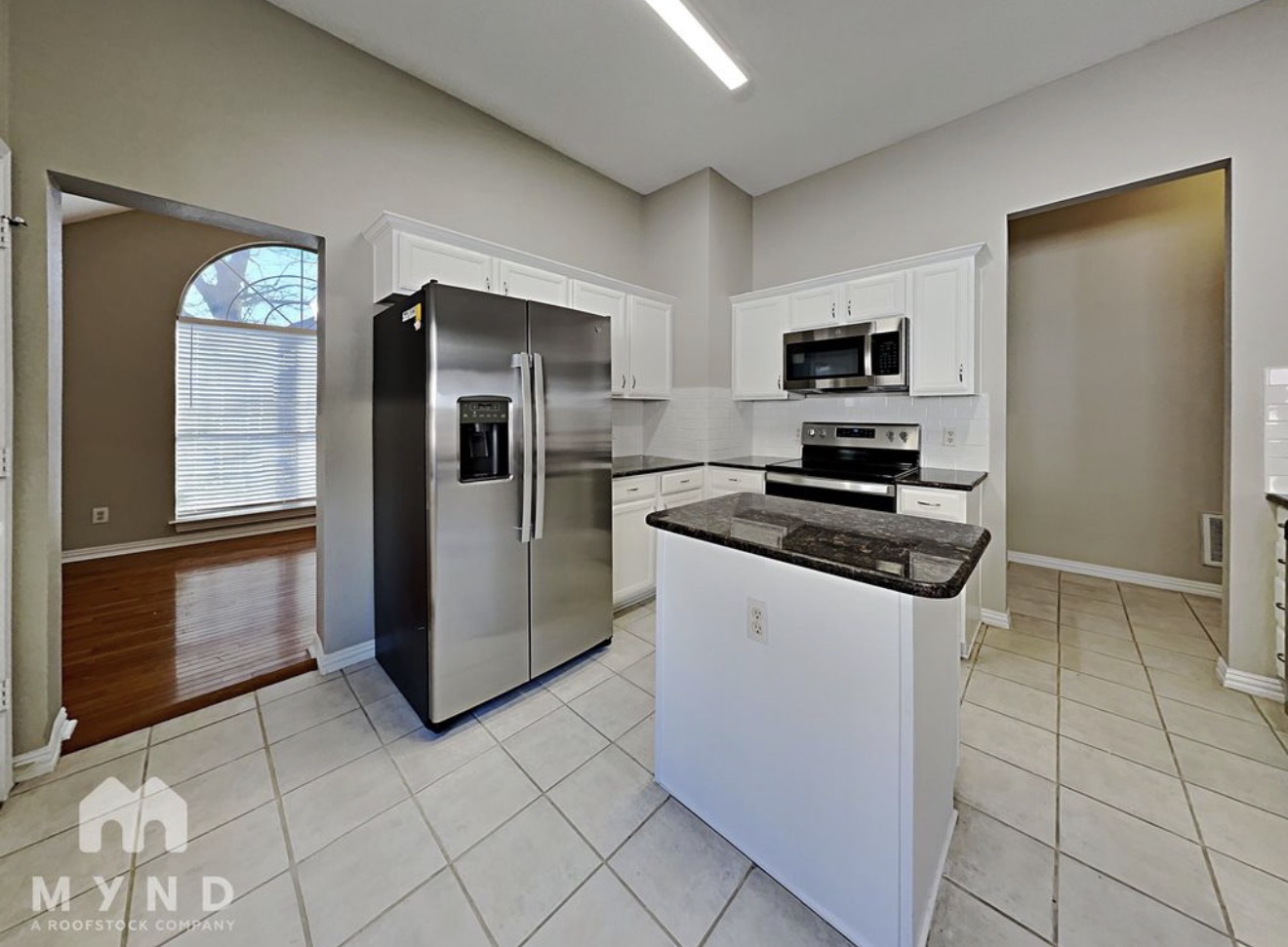 6801 Amberdale Dr, Fort Worth, TX 76137
