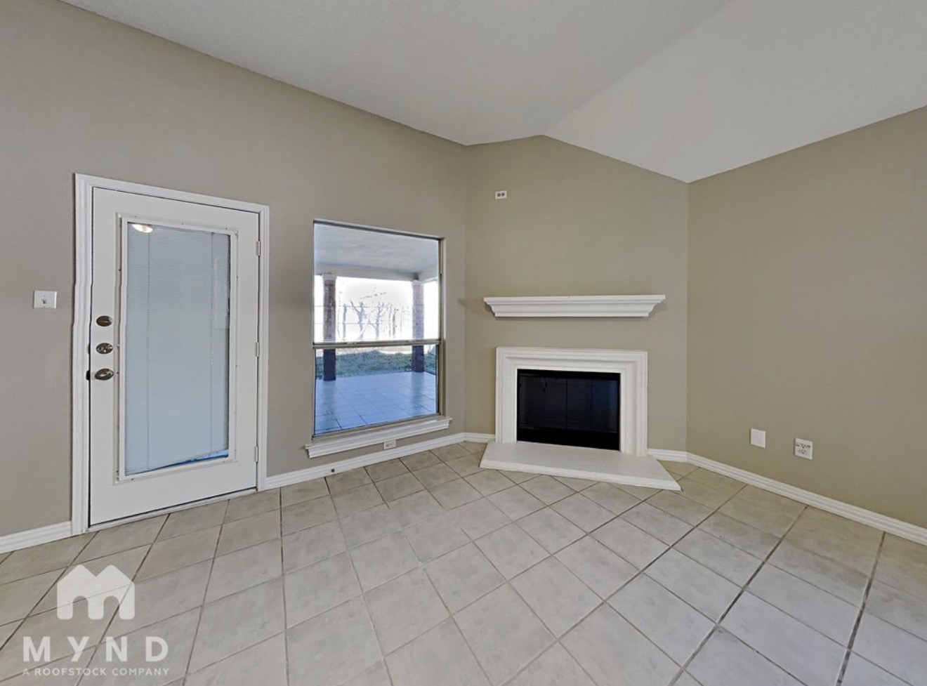 6801 Amberdale Dr, Fort Worth, TX 76137