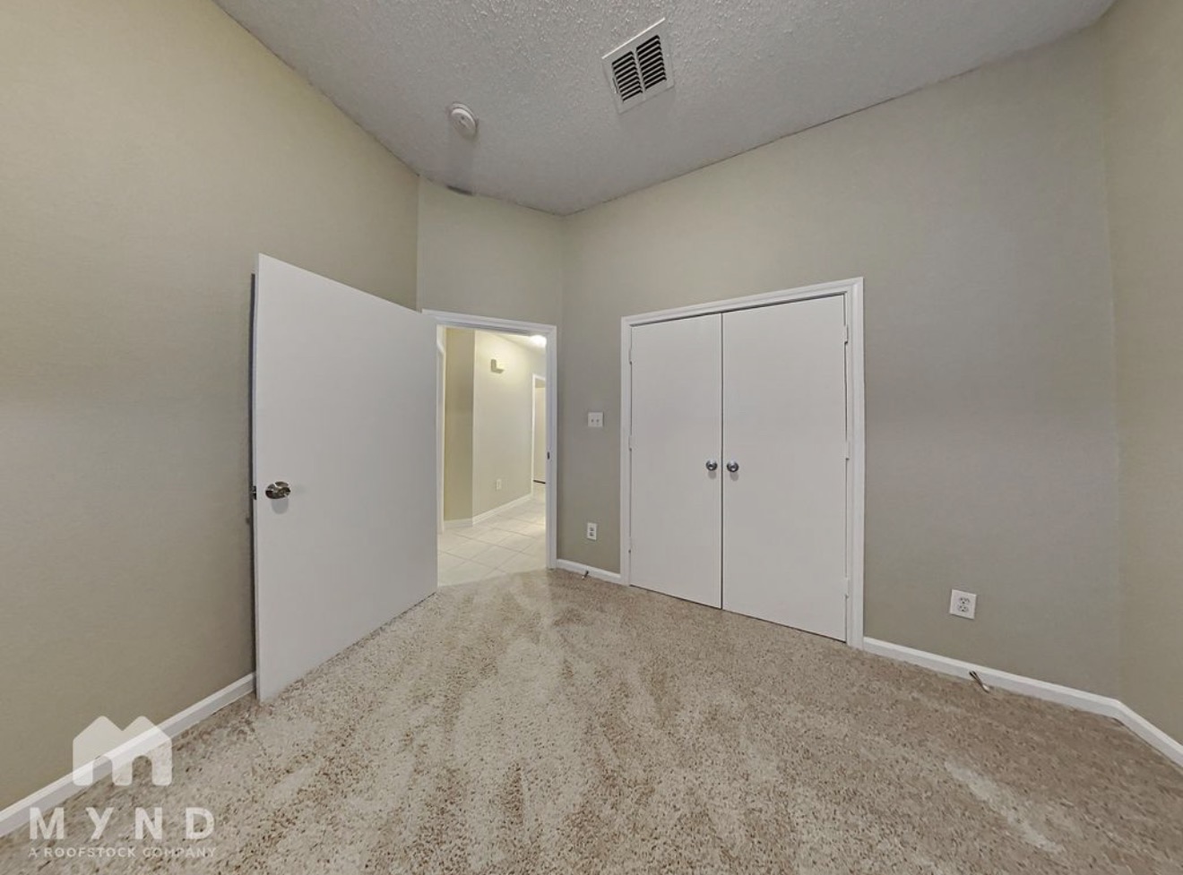 6801 Amberdale Dr, Fort Worth, TX 76137
