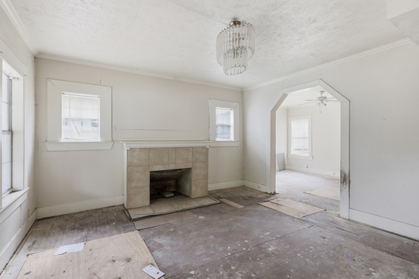 1655 Hawthorne St, Houston, TX 77006