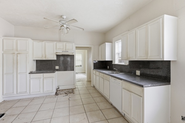 1655 Hawthorne St, Houston, TX 77006