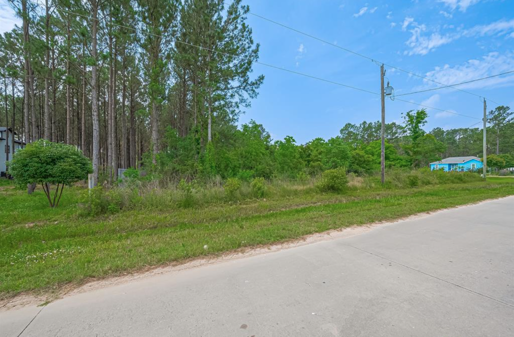 Land Opportunity in Cleveland, TX 77327